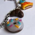 Bracelet with cupcakes, don..